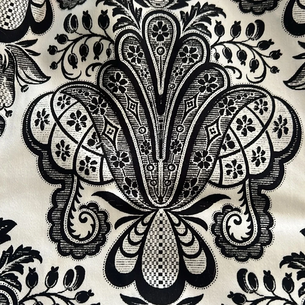 White House black market size 6 bustier - Picture 7 of 9